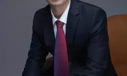 《传唱新时代：中国梦之声 吴强的梦想与坚持》