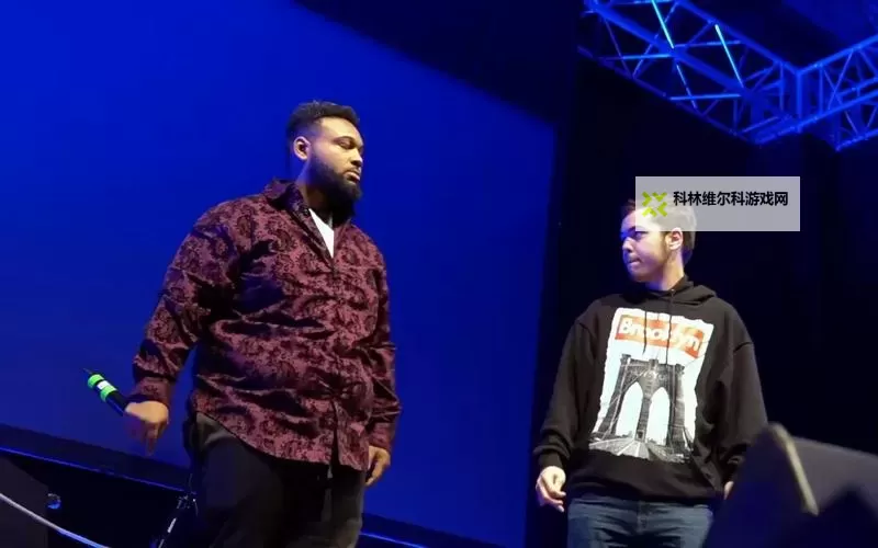 bbox撕裂bass孕妇avi:夜幕下的音墙与影像图1